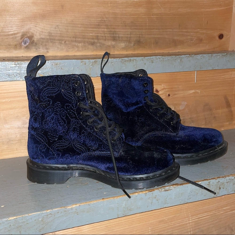 Rare blue velvet 1460 doc martens